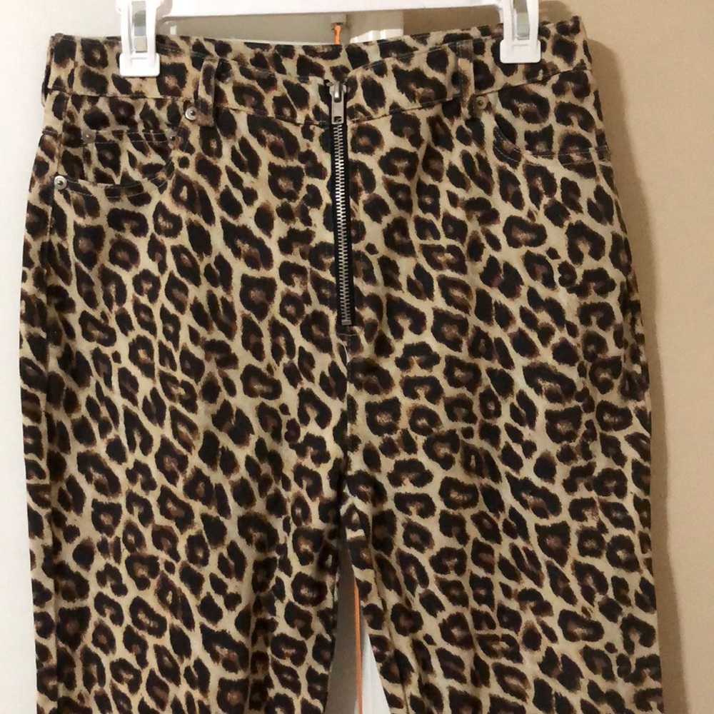 High Waisted Leopard Zipper Jeans